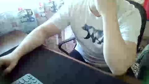 Snapshot of tommy_li_2 chatting on January 2025 09:04:01 AM Tommi Li online show from January 2025 09:04:01 AM