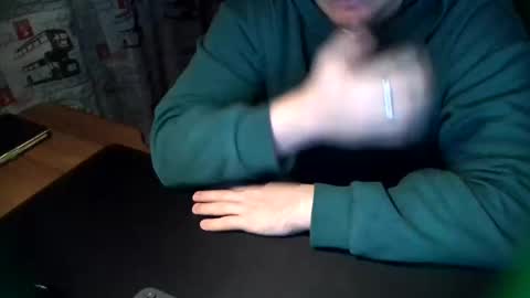 Snapshot of tommy_li_2 chatting on February 2025 02:45:02 PM Tommi Li online show from February 2025 02:45:02 PM