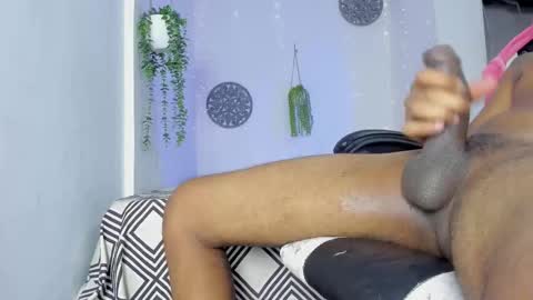 tommy_rex online show from November 2025 02:32:01 AM