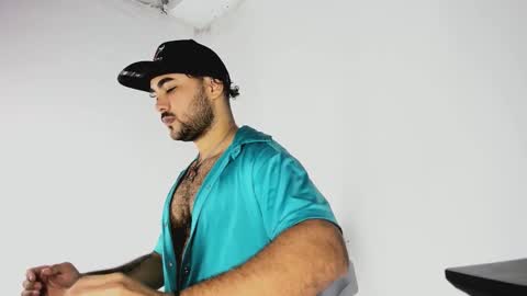 tommy_sccott online show from November 2025 10:21:01 PM