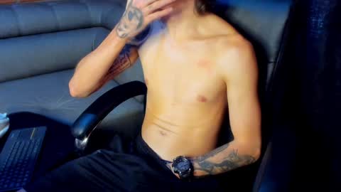 Snapshot of tommy_slater chatting on January 2025 06:49:01 PM Tommy Slater online show from January 2025 06:49:01 PM