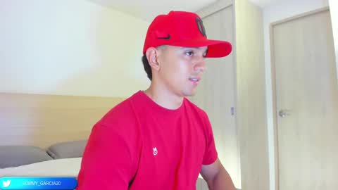 Snapshot of tommygarcia_ chatting on October 2025 07:44:02 PM Instagram t garcia69 online show from October 2025 07:44:02 PM