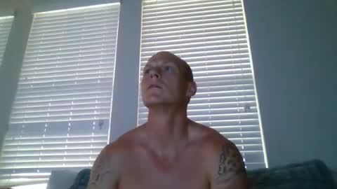 tommygunsfit online show from August 2026 10:46:02 PM