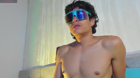tommyhot7 online show from June 2026 12:32:02 AM