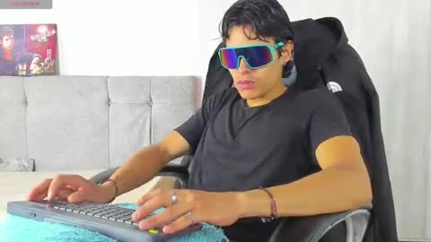 tommyhot7 online show from June 2026 11:07:01 PM