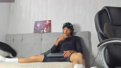 tommyhot7 online show from June 2026 07:16:01 PM