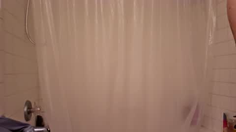 Snapshot of tommypressure chatting on February 2026 03:43:01 PM tommypressure online show from February 2026 03:43:01 PM