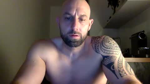 Snapshot of tommyx01 chatting on March 2025 12:10:02 AM Thomas Fit online show from March 2025 12:10:02 AM