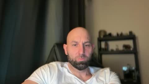 Snapshot of tommyx01 chatting on March 2026 09:51:01 PM Thomas Fit online show from March 2026 09:51:01 PM