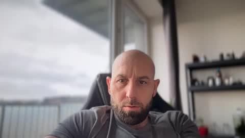 Snapshot of tommyx01 chatting on March 2026 04:18:02 PM Thomas Fit online show from March 2026 04:18:02 PM