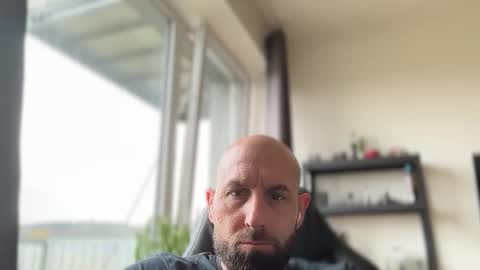 Snapshot of tommyx01 chatting on April 2026 12:00:02 PM Thomas Fit online show from April 2026 12:00:02 PM