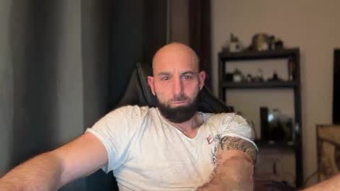 Snapshot of tommyx01 chatting on April 2026 08:44:01 PM Thomas Fit online show from April 2026 08:44:01 PM