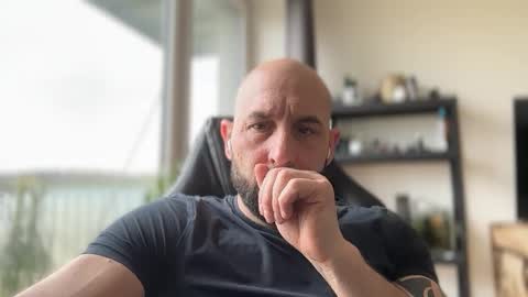 Snapshot of tommyx01 chatting on April 2026 09:12:01 AM Thomas Fit online show from April 2026 09:12:01 AM