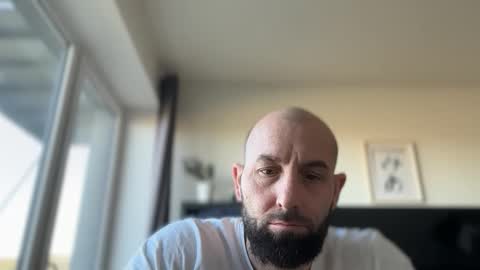 Snapshot of tommyx01 chatting on April 2026 06:00:02 AM Thomas Fit online show from April 2026 06:00:02 AM