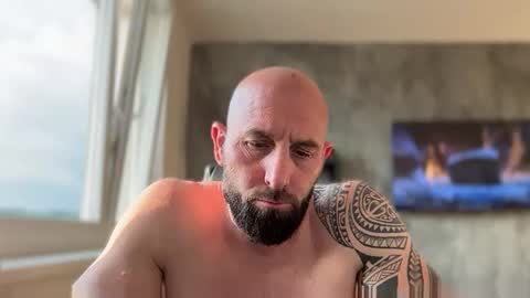 Snapshot of tommyx01 chatting on May 2026 05:07:02 PM Thomas Fit online show from May 2026 05:07:02 PM