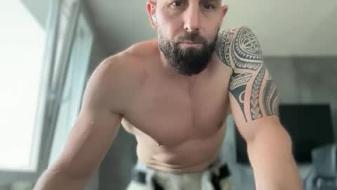Snapshot of tommyx01 chatting on May 2026 09:06:01 AM Thomas Fit online show from May 2026 09:06:01 AM