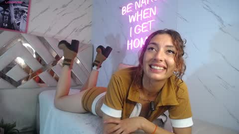 leyla  online show from December 2024 06:27:01 AM