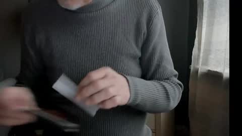 Snapshot of tomtotal chatting on December 2024 03:04:02 PM Tom online show from December 2024 03:04:02 PM