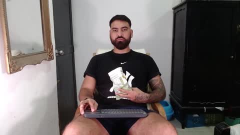 Tomas jhonson online show from January 2025 08:04:01 PM