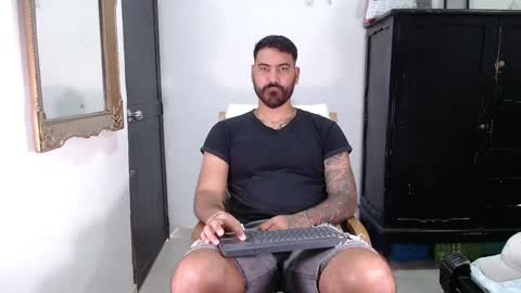 Tomas jhonson online show from January 2025 05:45:02 PM
