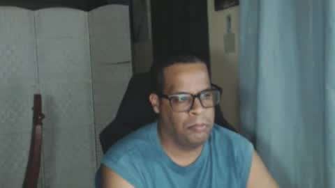 Snapshot of toni2814 chatting on May 2026 02:30:02 AM Antonio online show from May 2026 02:30:02 AM