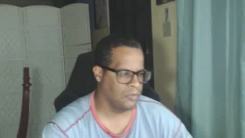 Snapshot of toni2814 chatting on May 2026 02:41:02 AM Antonio online show from May 2026 02:41:02 AM