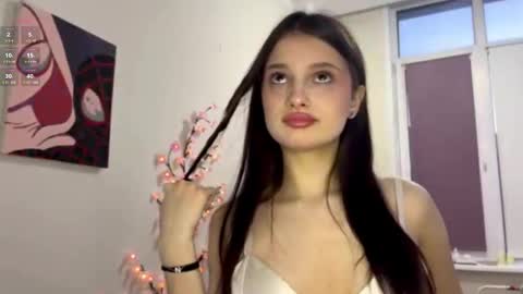 Nana and Sara online show from February 2026 10:42:01 AM