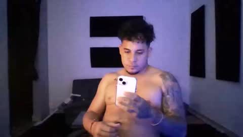 Snapshot of tony19c chatting on December 2024 06:17:02 AM toni online show from December 2024 06:17:02 AM