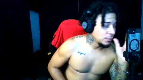Snapshot of tony19c chatting on May 2026 07:37:02 AM toni online show from May 2026 07:37:02 AM