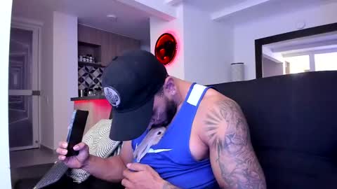 tony muscle1 online show from March 2025 11:20:02 PM