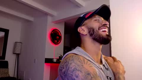 tony muscle1 online show from October 2025 11:02:02 PM