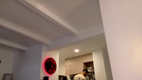 tony muscle1 online show from November 2025 09:47:01 PM