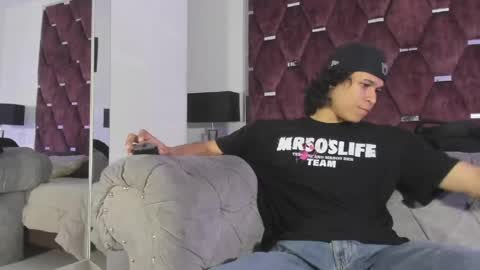 Tony Benedetti online show from June 2026 08:32:02 PM