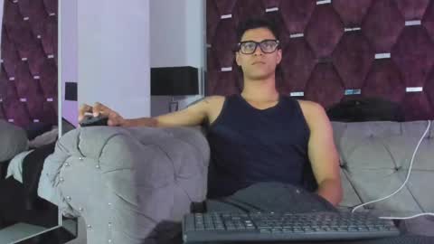 Tony Benedetti online show from June 2026 01:28:02 AM