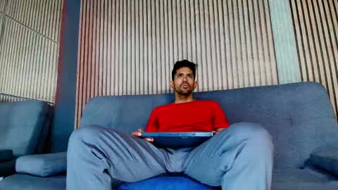 Snapshot of tonycosta_ chatting on October 2025 01:26:01 AM Tony online show from October 2025 01:26:01 AM