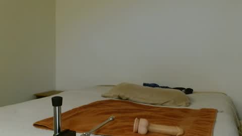 Snapshot of tonycrd chatting on December 2024 03:47:02 AM tonycrd online show from December 2024 03:47:02 AM