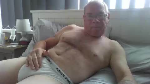 tonygib1962 online show from April 2026 07:35:01 AM