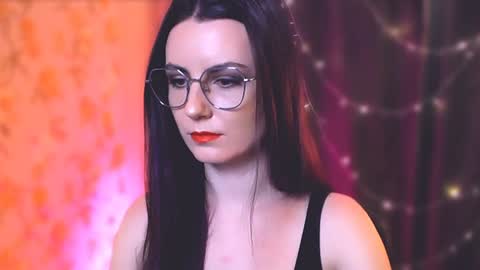 Elizabeth online show from January 2025 08:07:01 PM