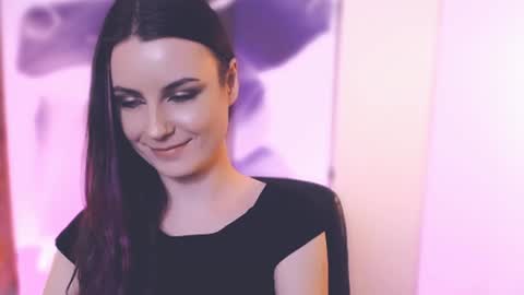 Elizabeth online show from January 2025 05:10:01 PM