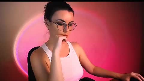 Elizabeth online show from July 2026 07:41:01 PM