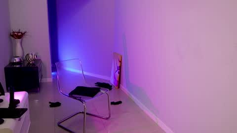 Snapshot of toomuch_wet_ chatting on December 2024 05:15:01 PM Come find me on Fansly online show from December 2024 05:15:01 PM