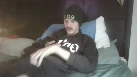 Snapshot of tootall803 chatting on December 2024 09:00:02 PM TooTall803 online show from December 2024 09:00:02 PM