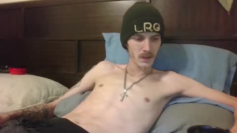 Snapshot of tootall803 chatting on December 2024 01:29:02 AM TooTall803 online show from December 2024 01:29:02 AM