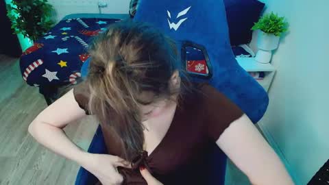 topcranberry online show from April 2026 06:45:02 PM