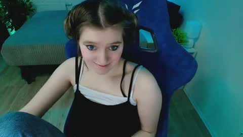 topcranberry online show from May 2026 01:34:01 AM