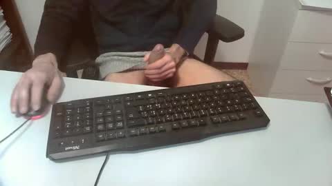 Snapshot of topg84 chatting on December 2025 04:46:02 PM Topg84 online show from December 2025 04:46:02 PM