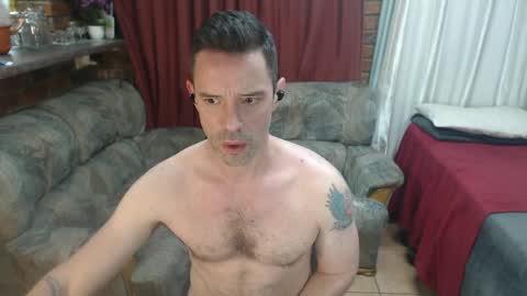 Snapshot of toptobottom4u chatting on April 2026 12:28:01 AM toptobottom4u online show from April 2026 12:28:01 AM