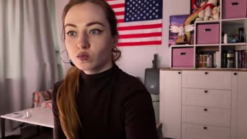 Lina  Next stream January 4  11am UTC 0 online show from May 2026 03:18:01 PM