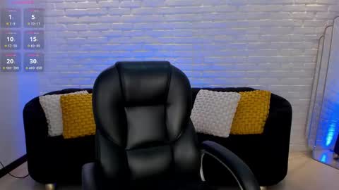 Tori Cross online show from March 2025 03:29:01 PM