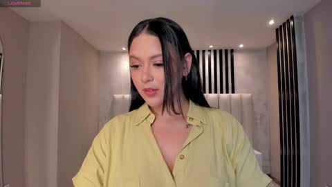 Tori Cross online show from December 2025 12:57:02 PM